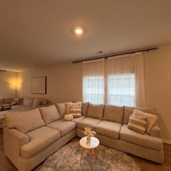 2 Pieces Sectional Couch