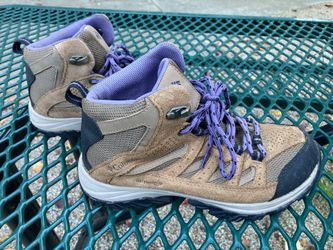 Women’s Columbia Waterproof Hiking Boot Size 7