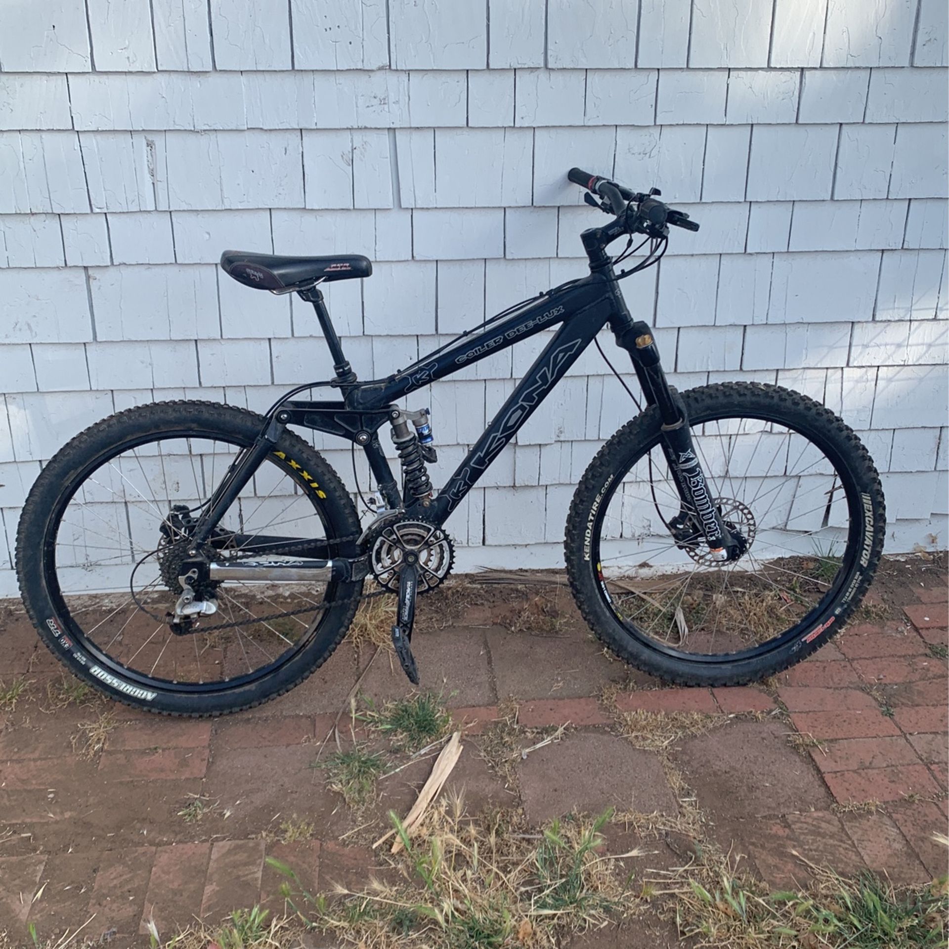 Kona Coiler Dee-Lux Mountain Bike