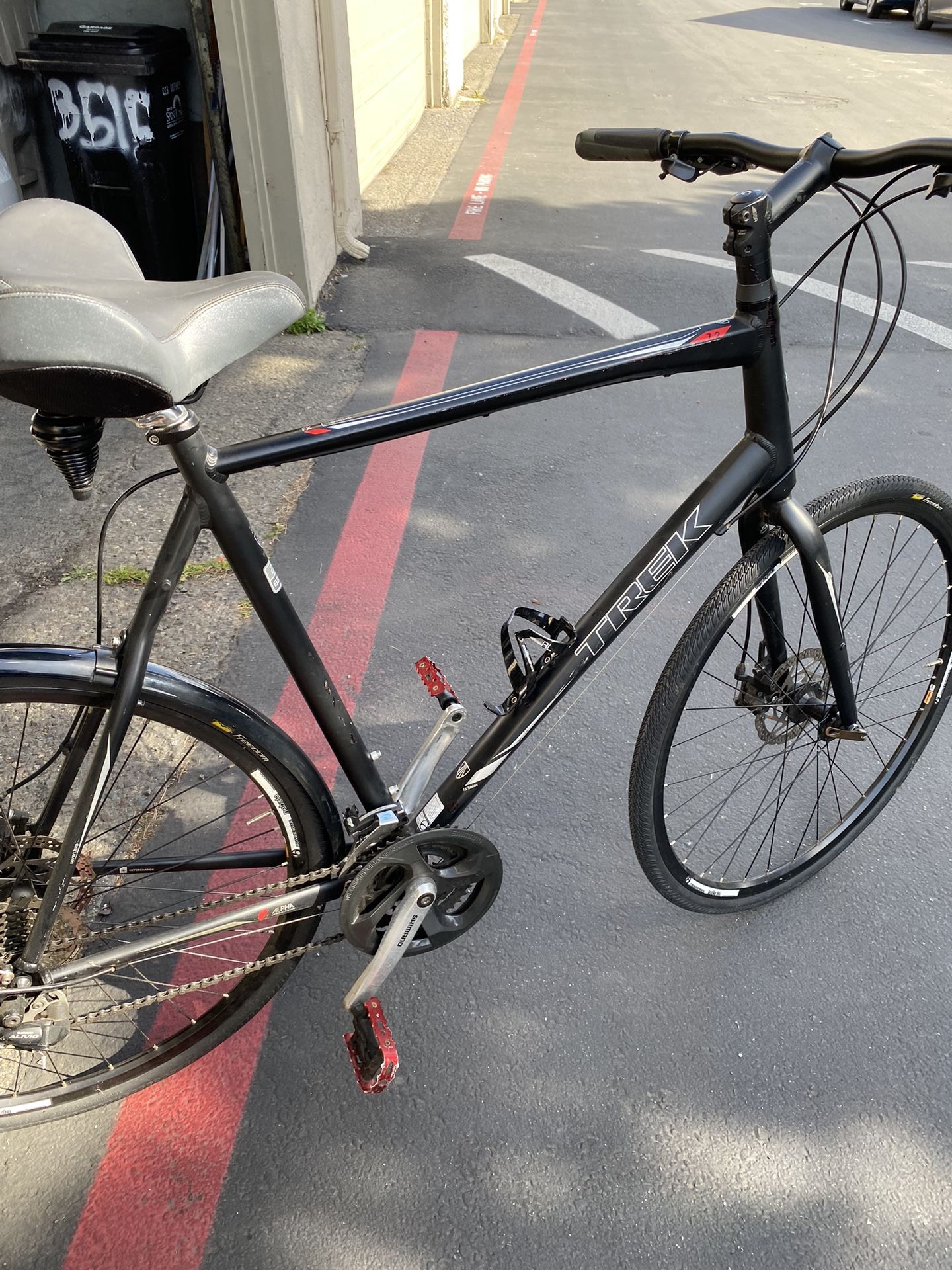 Trek FX 7.2 Disc Hybrid Bike