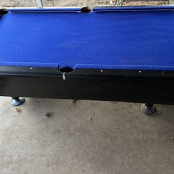 pool table 