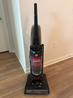 Hoover WindTunnel XL Pet Bagless Upright Vacuum Cleaner