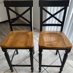 Countertop Wooden Chairs 