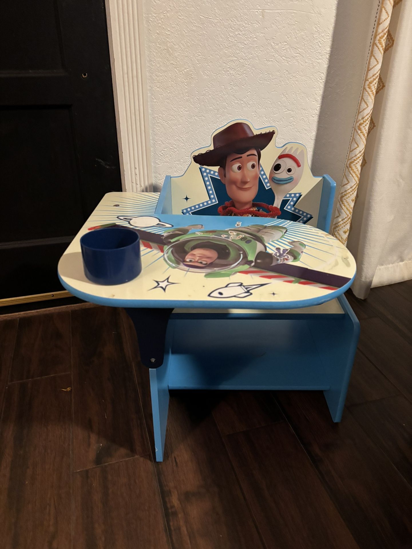 Delta Kids Toy Story Desk 