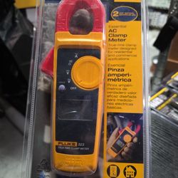 Fluke 323 400A AC True-rms Clamp Meter
400A AC True-rms Clamp Meter