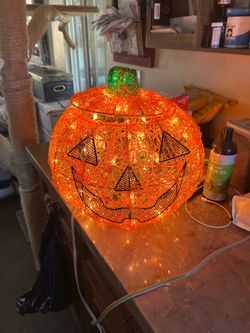 Animated Lighted Halloween Jack-O-Lantern Pumpkin