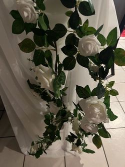 Lings moment Ivory green garland