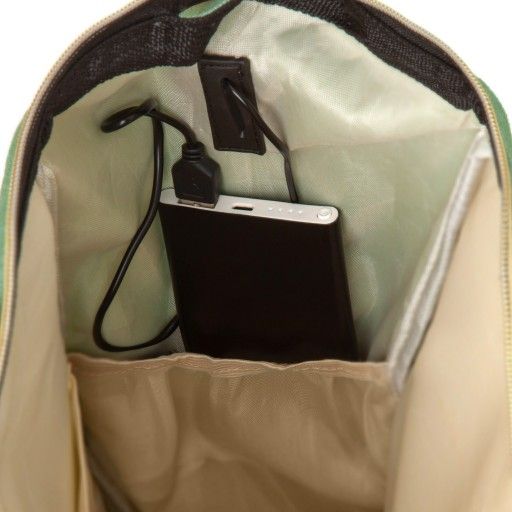 Diaperbag With USB port