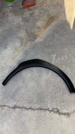 2018-2023 SUBARU CROSSTREK FRONT RIGHT FENDER FLARE WHEEL ARCH TRIM