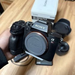 Sony A7R3 Camera Body