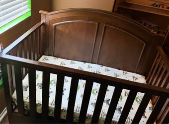 Baby crib