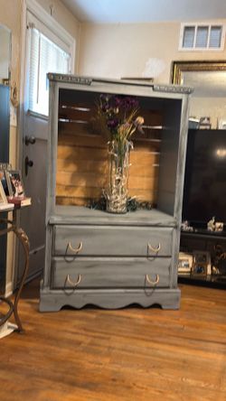 TV stand  w/ 2 drawers for 50.00