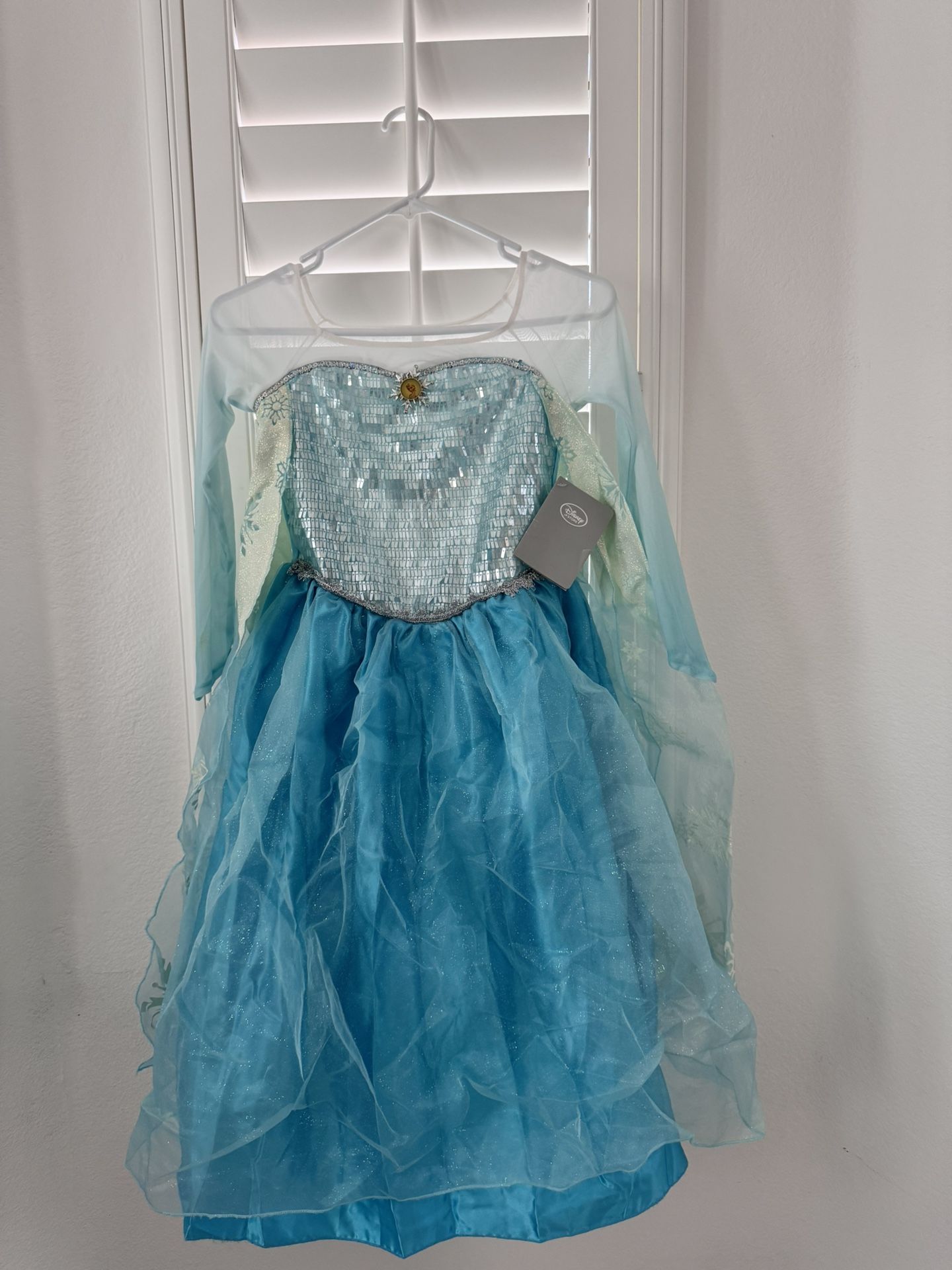 Disney Elsa Dress With Cape Size 7-8 Girls