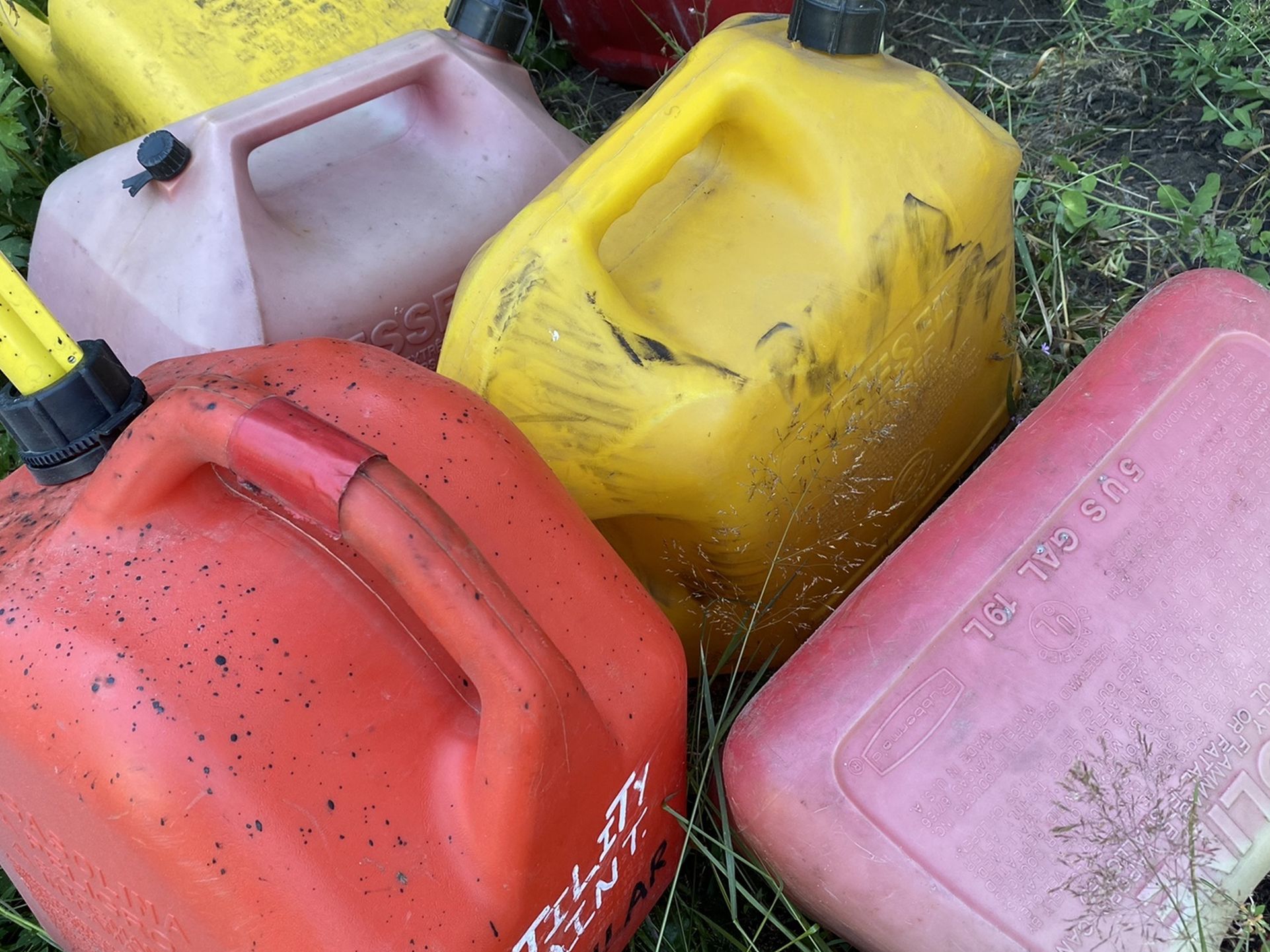 Gas And Diesel 5gl Cans