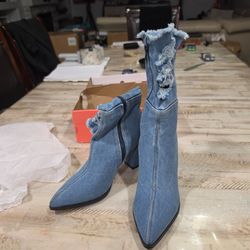 Women shoes size 7.5 - 8 NEW