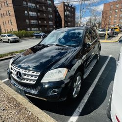 2010 Mercedes-Benz M-Class