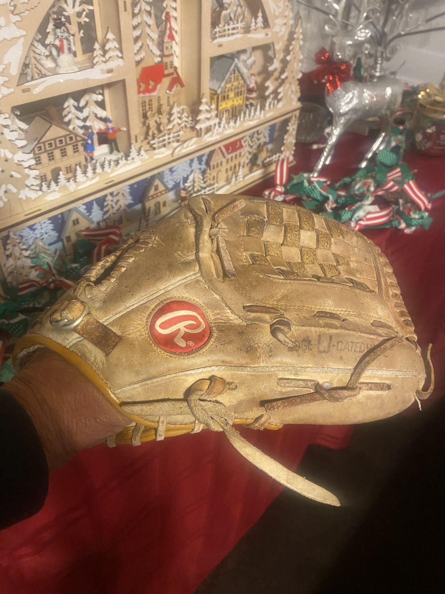 Rawlings Adult Baseball Glove 13” RHT 