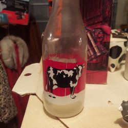 Vintage le parfait Cow milk bottle
