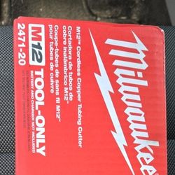 Milwaukee 2471-20 Cordless Copper Tubing  Cutter  M-12