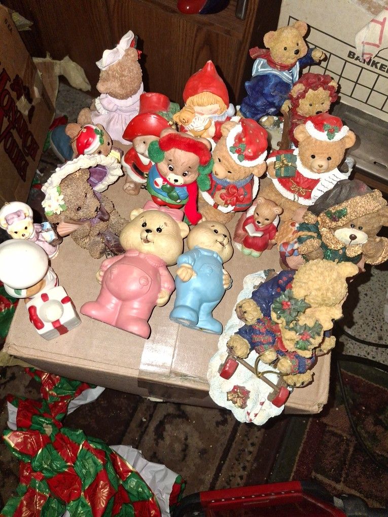 Christmas  Statue Bears 20 + 5.00  For All