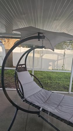 Outdoor Swing Chair For Patio Or Pool