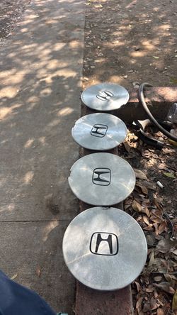 Honda hub caps