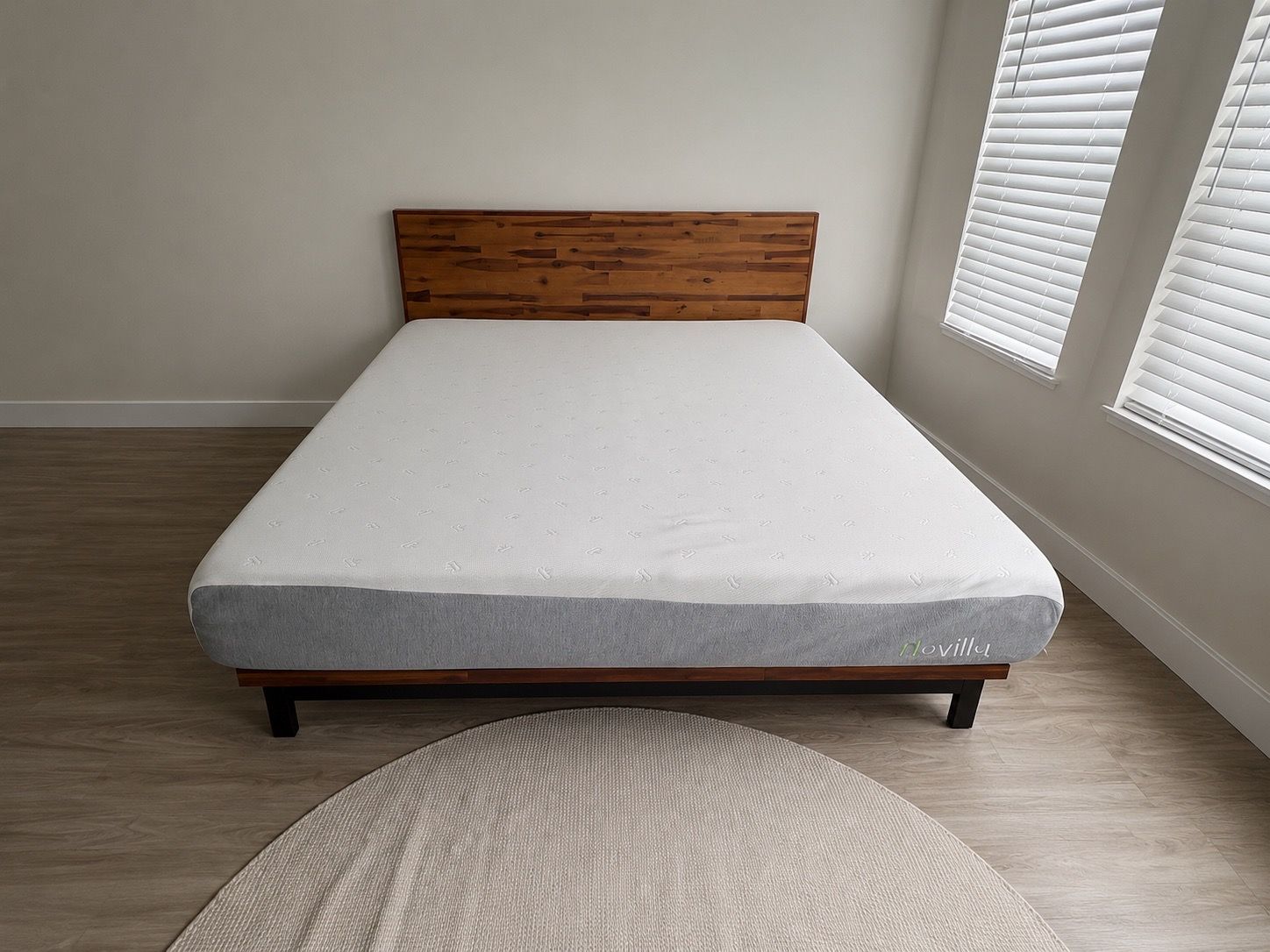 King mattress - foam - like new