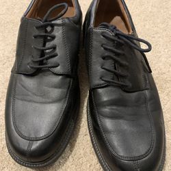 Men’s Size 8 Dress Shoes/ Zapatista De Vestir Talla 8 