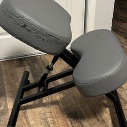 Ergonomic Kneeling Chair Grey Black Frame Wheels