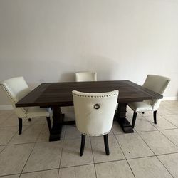 URGENT 🚨🚨 DINING SET TABLES CHAIRS BENCH
