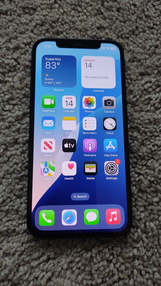 Iphone 12 : Unlocked, Excellent Condition