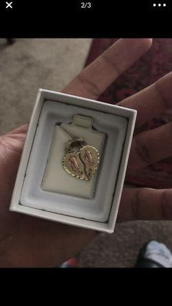 Virgin Mary pendant