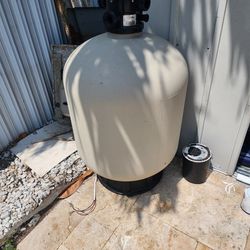 POOL SAND FILTER BY PENTAIR 