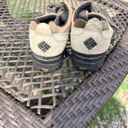 Columbia Waterproof Duck Shoes / Winter Hiking Shoes Women’s 7.5