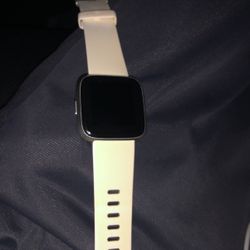Fitbit Versa 4 Fitness Smartwatch 