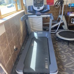 Treadmill 