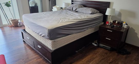 4 piece Bedroom set