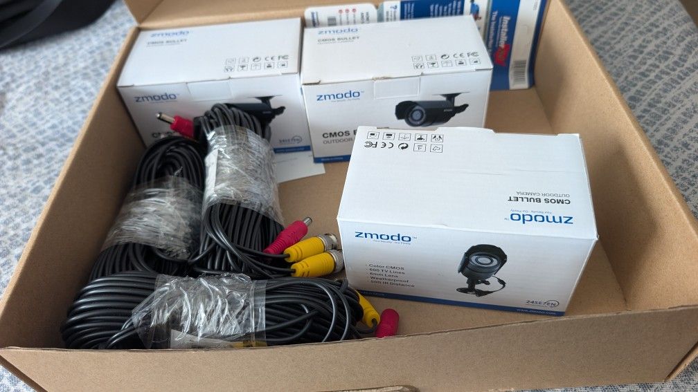 Lot of 3 Zmodo Wired Outdoor Bullet Security Cameras + Cables (New/Unused)