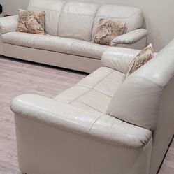Modern Leather  Couches 