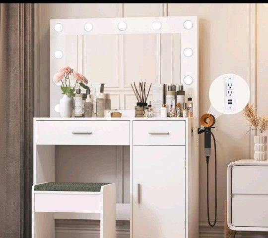 White Vanity Desk Set