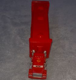 Disney pixar cars mini racers mack transporter & mini racers