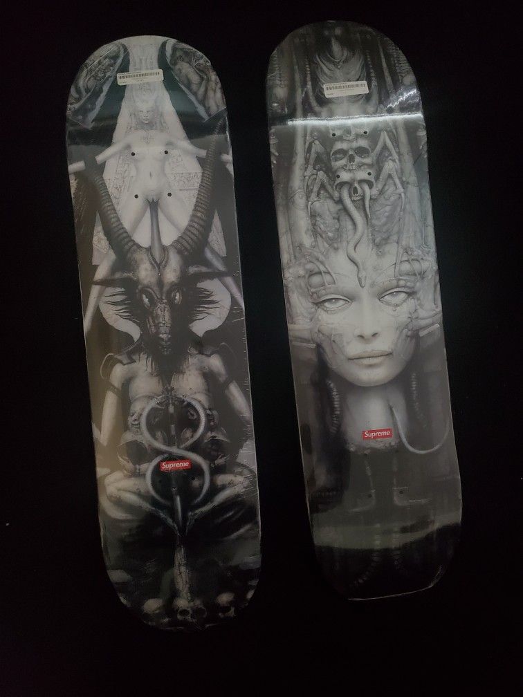 Supreme X H.R. GIGER 2014