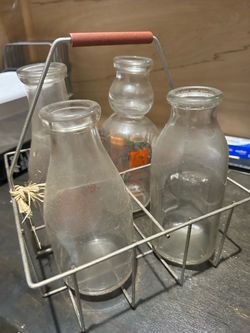 Vintage Milk Bottle Carrier + 4 Glass Dairy Bottles – California Dairy
