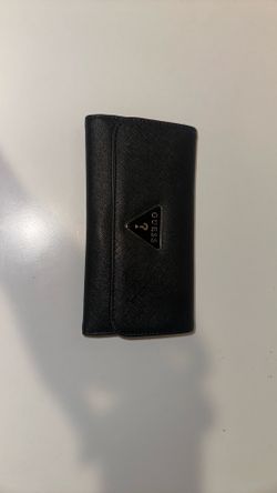 Guess Wallet