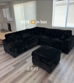 Gorgeous ‼️4-pc Sectional sofa with ottoman black Fur -like Jumbo