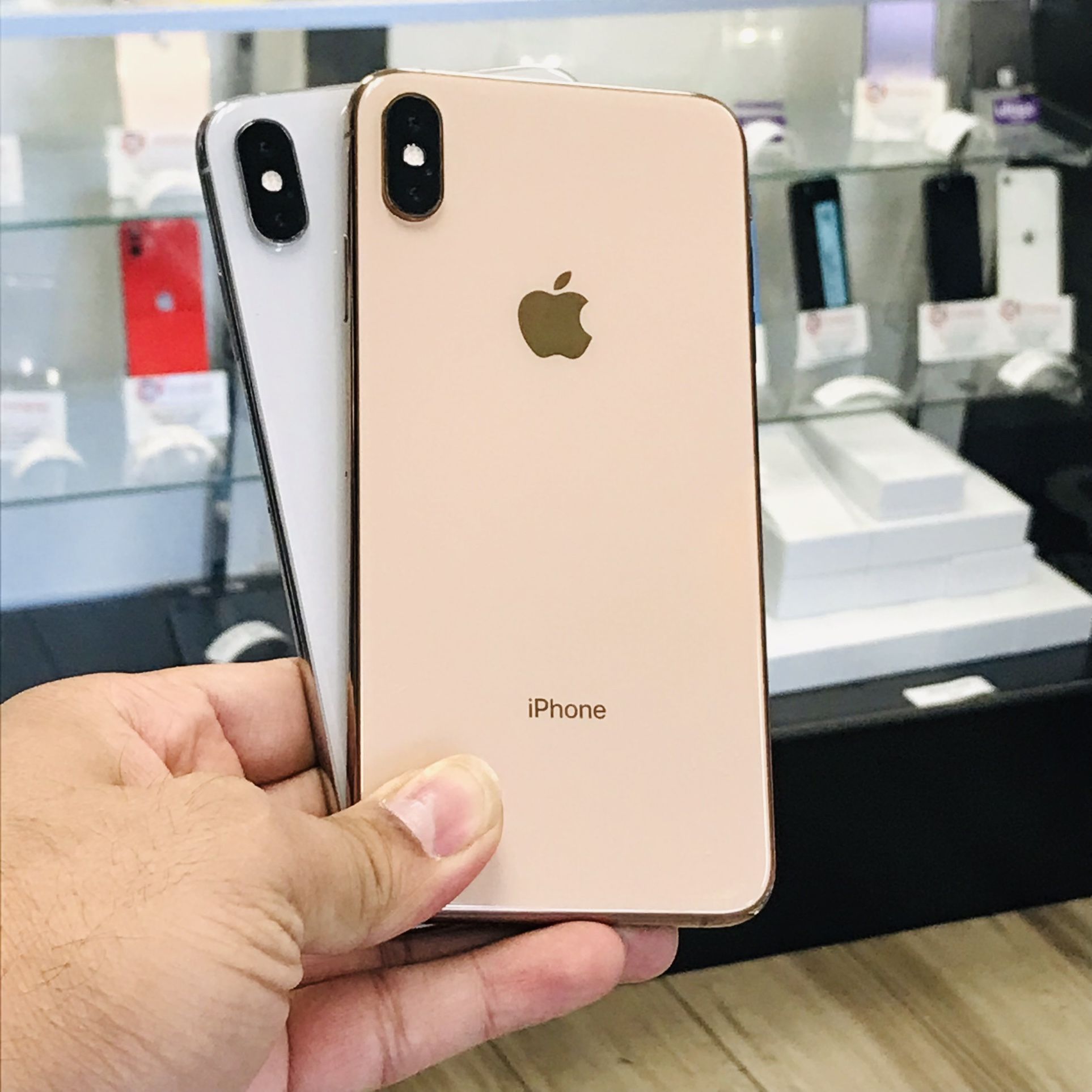 iPhone XS 256GB Unlocked Each
