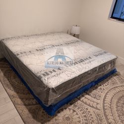 King mattress pillow top and box spring set (2pc - brand new) 