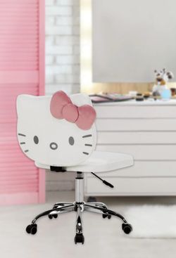 Hello Kitty® Kawaii Swivel Vanity Chair