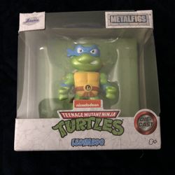 Teenage Mutant Ninja Turtles Leonardo Metalfigs Die-Cast figure Keychain