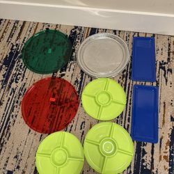 Various plastic platters and trays - 8 count